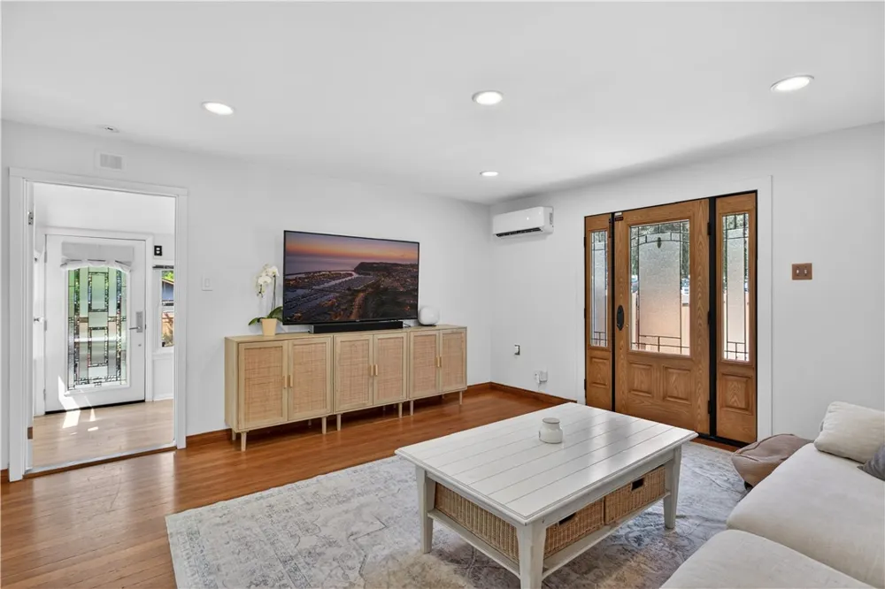 29300 Hazel Bell Drive Silverado Canyon, CA 92676