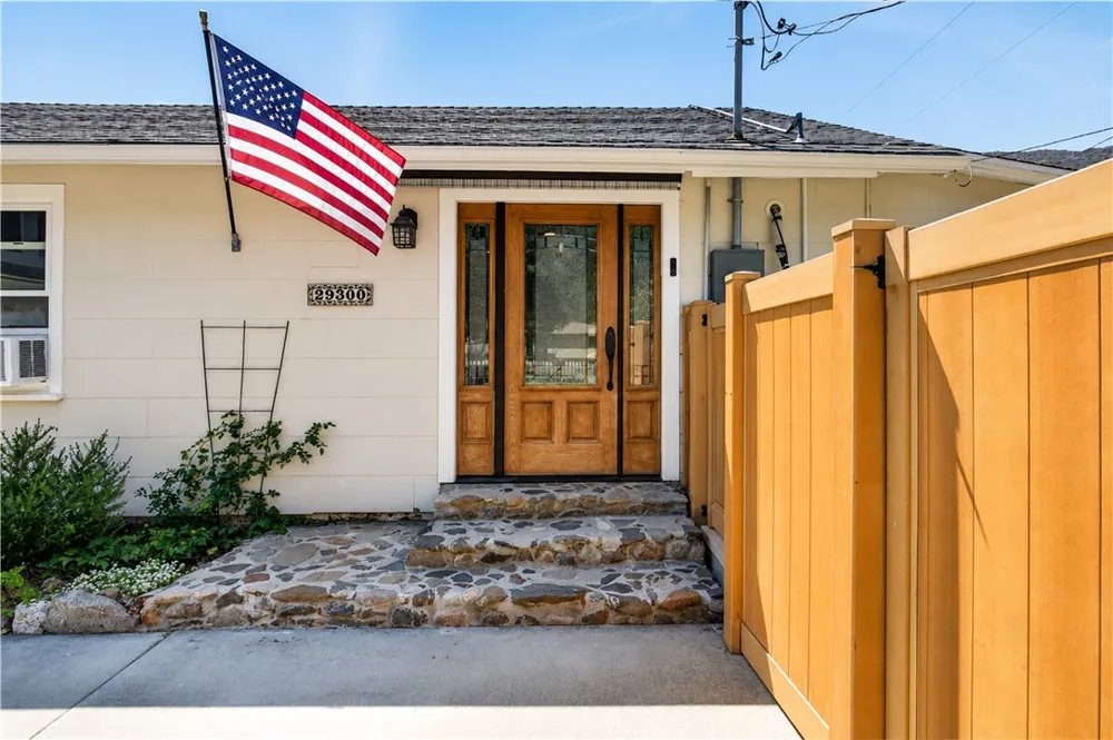 29300 Hazel Bell Drive Silverado Canyon, CA 92676