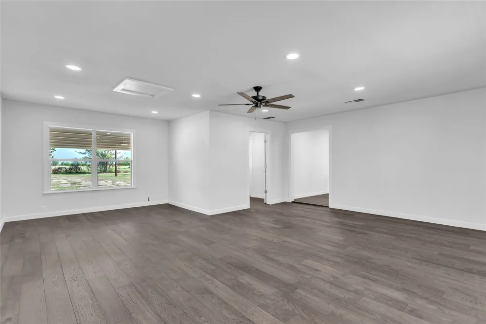 110 Twin Circle Wortham, TX 76693