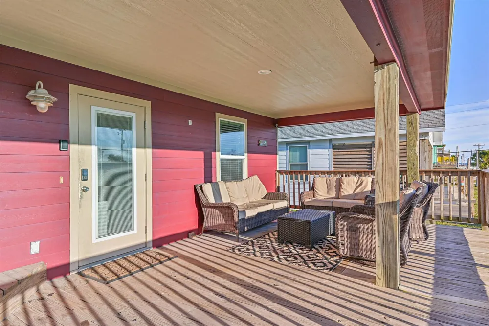 414 Thunder Road Surfside Beach, TX 77541