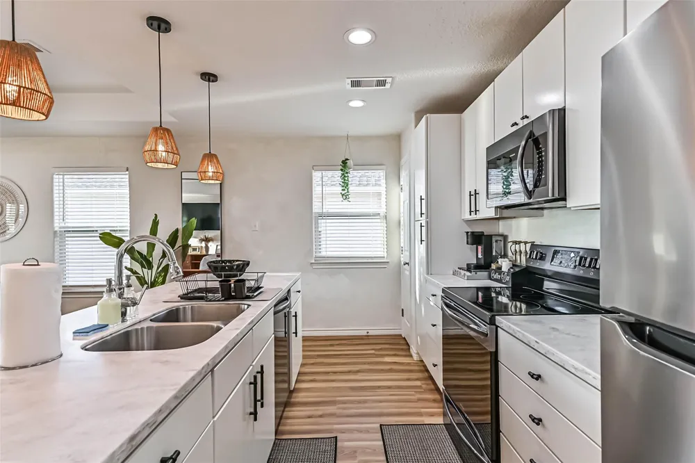 414 Thunder Road Surfside Beach, TX 77541