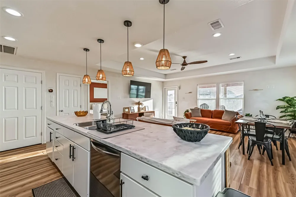 414 Thunder Road Surfside Beach, TX 77541