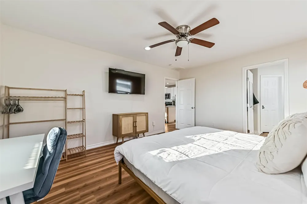 414 Thunder Road Surfside Beach, TX 77541