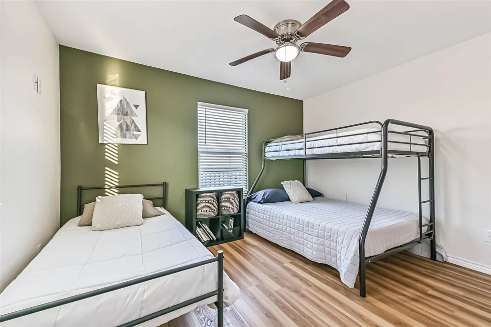 414 Thunder Road Surfside Beach, TX 77541