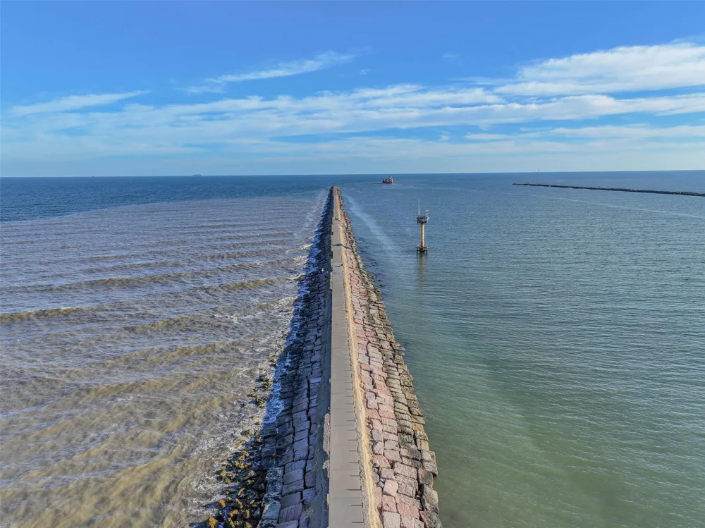 414 Thunder Road Surfside Beach, TX 77541