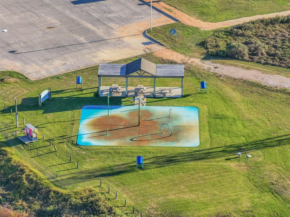 414 Thunder Road Surfside Beach, TX 77541