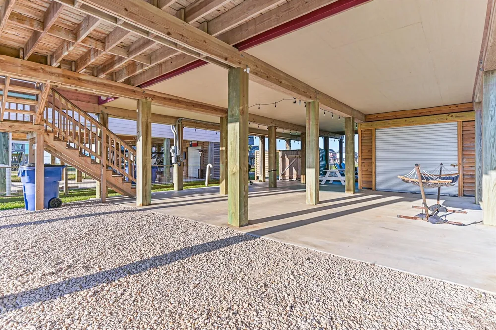 414 Thunder Road Surfside Beach, TX 77541
