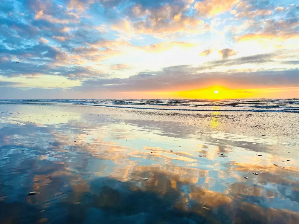 12917 John Reynolds Road Galveston, TX 77554