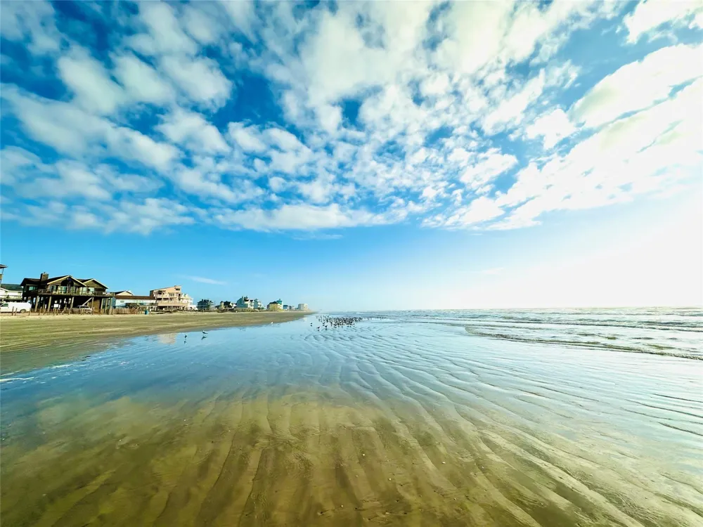 12917 John Reynolds Road Galveston, TX 77554