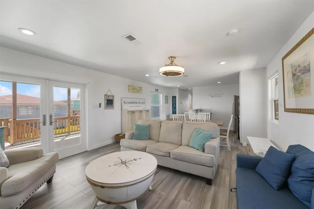 12917 John Reynolds Road Galveston, TX 77554