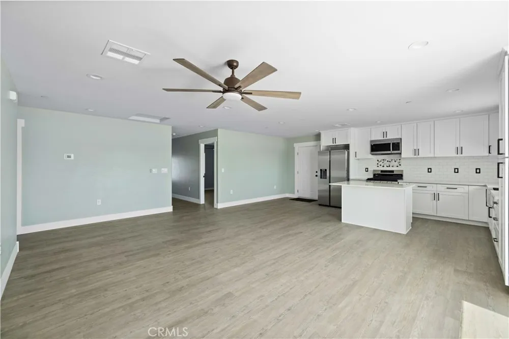 37842 117th Littlerock, CA 93543