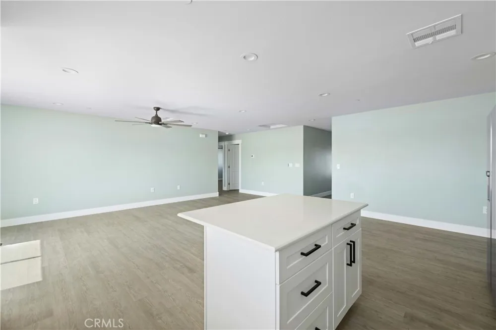 37842 117th Littlerock, CA 93543