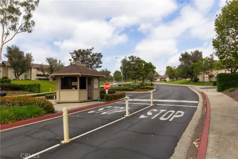 13420 La Jolla #F