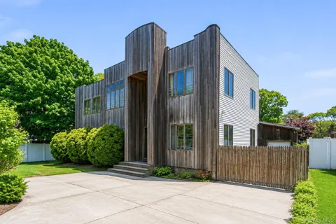 46 Brushwood Drive
