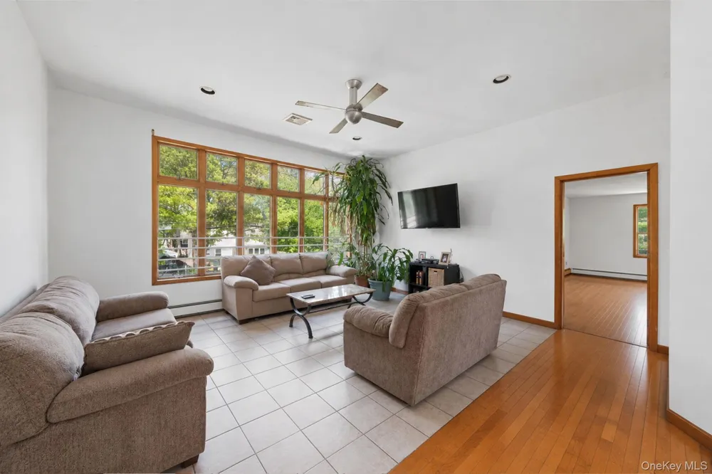 46 Brushwood Drive Shirley, NY 11967