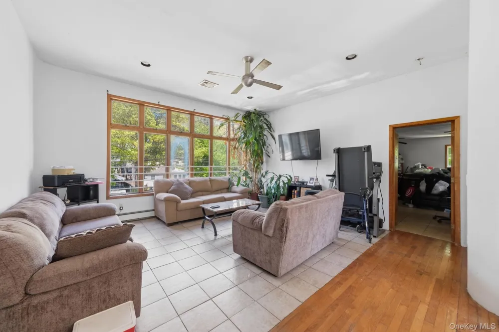 46 Brushwood Drive Shirley, NY 11967