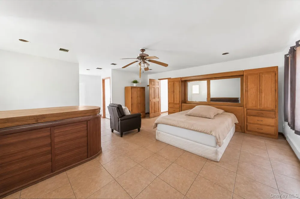 46 Brushwood Drive Shirley, NY 11967