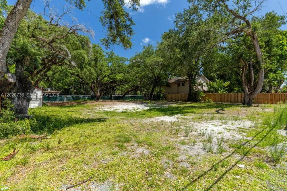 5941 SW 36th Ter Dania Beach, FL 33312