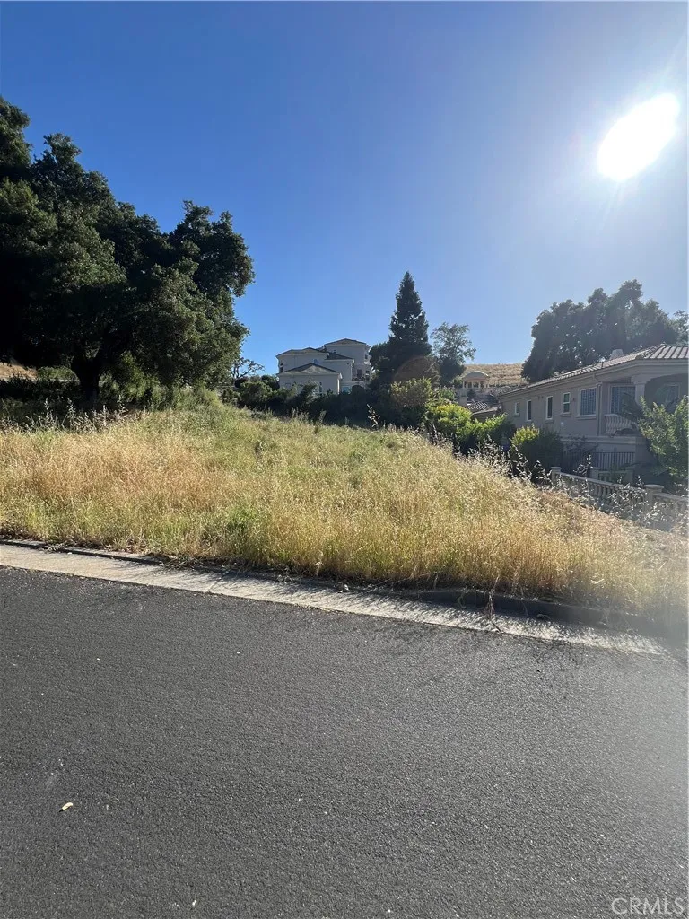 8565 Strawberry Gilroy, CA 95020