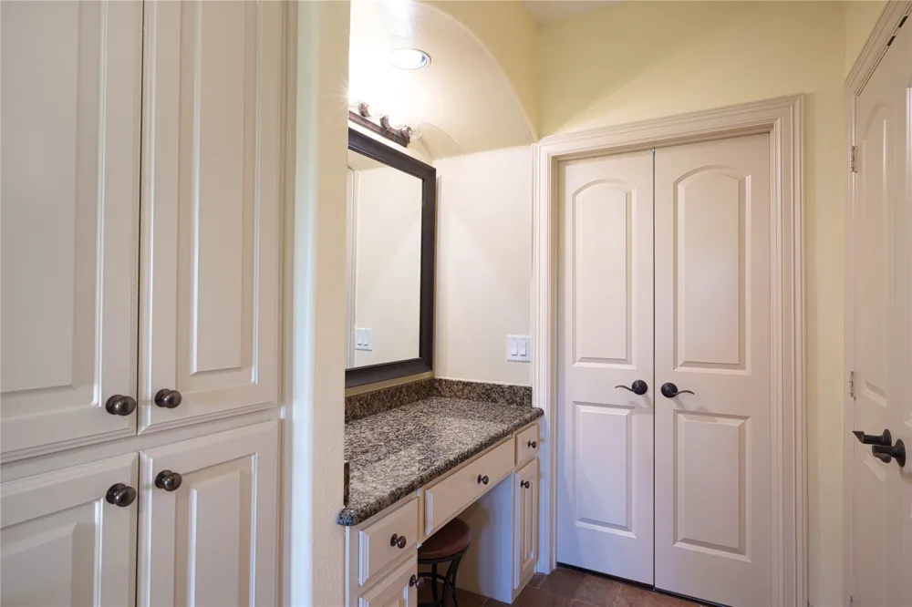 500 Waters Edge Drive #221 Lake Dallas, TX 75065