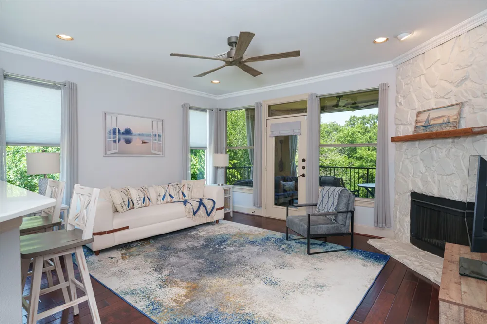 500 Waters Edge Drive #221 Lake Dallas, TX 75065