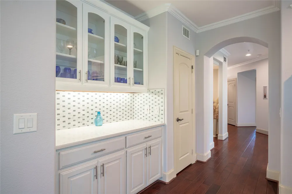 500 Waters Edge Drive #221 Lake Dallas, TX 75065