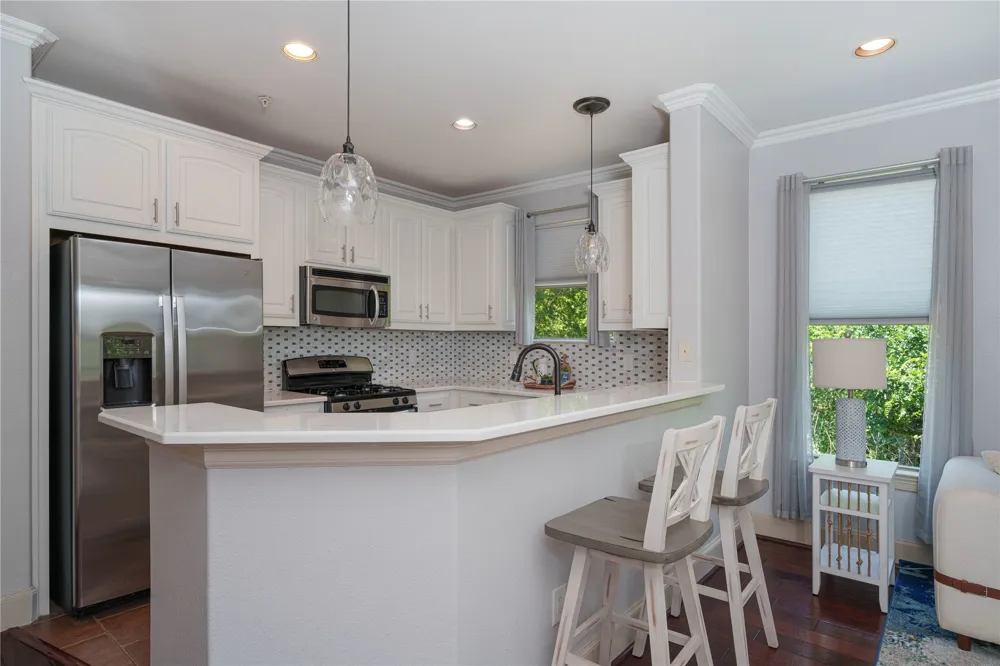 500 Waters Edge Drive #221 Lake Dallas, TX 75065