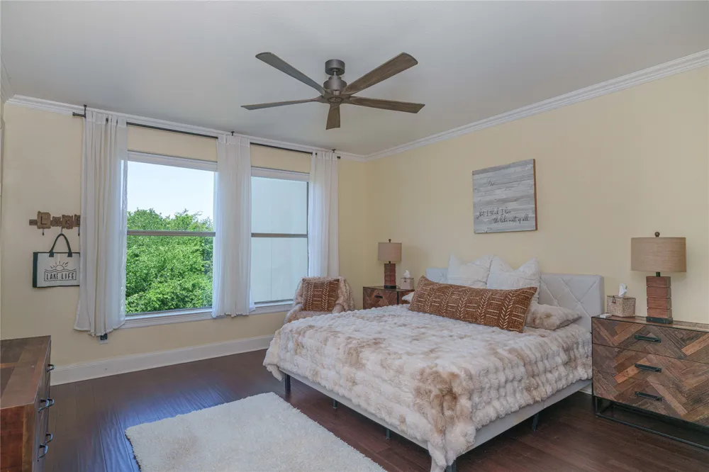 500 Waters Edge Drive #221 Lake Dallas, TX 75065