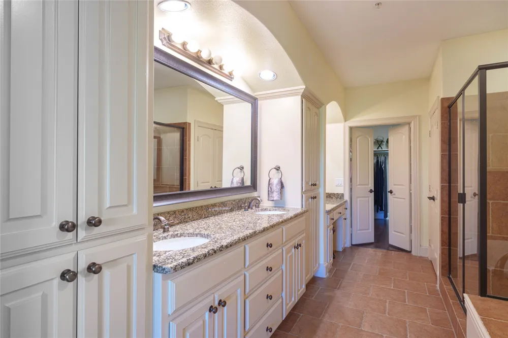 500 Waters Edge Drive #221 Lake Dallas, TX 75065