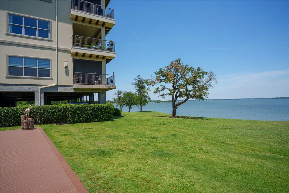 500 Waters Edge Drive #221 Lake Dallas, TX 75065