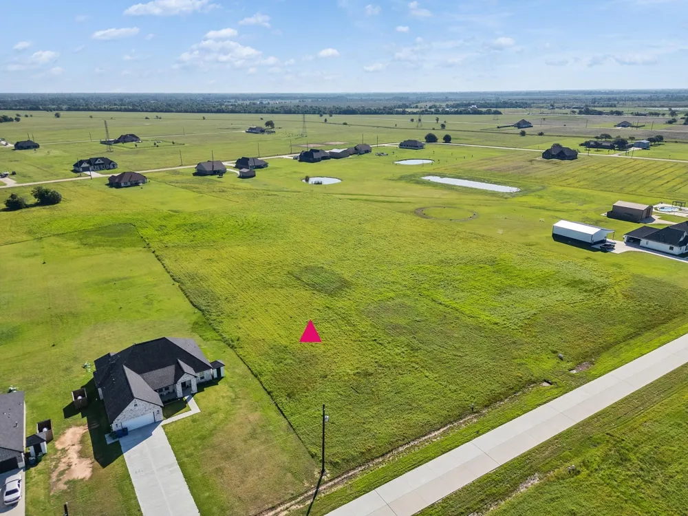 602 Longhorn Trail Angleton, TX 77515