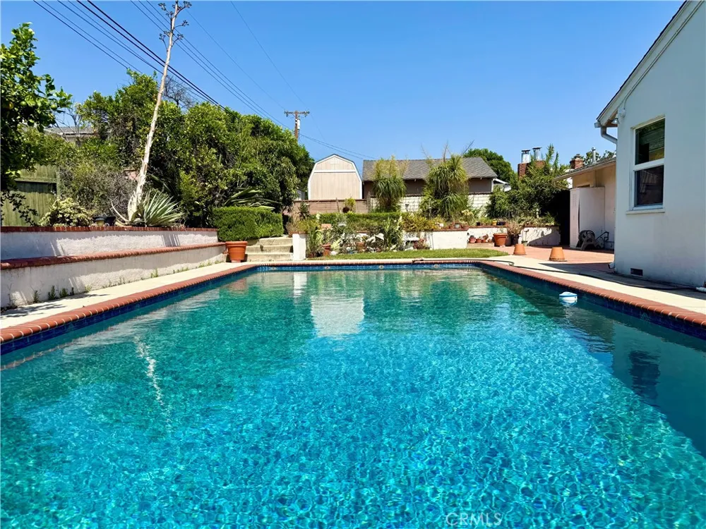 543 E Comstock Glendora, CA 91741