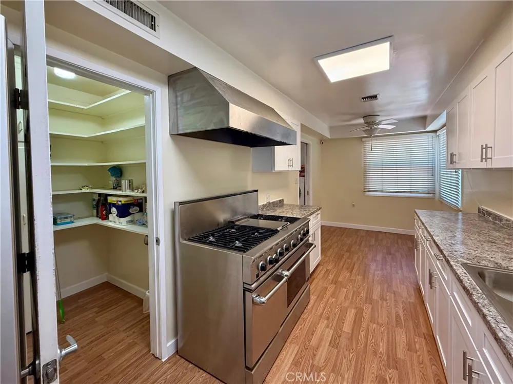 543 E Comstock Glendora, CA 91741