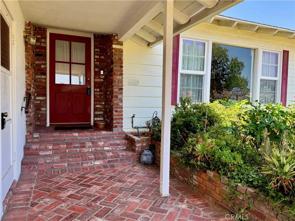 543 E Comstock Glendora, CA 91741