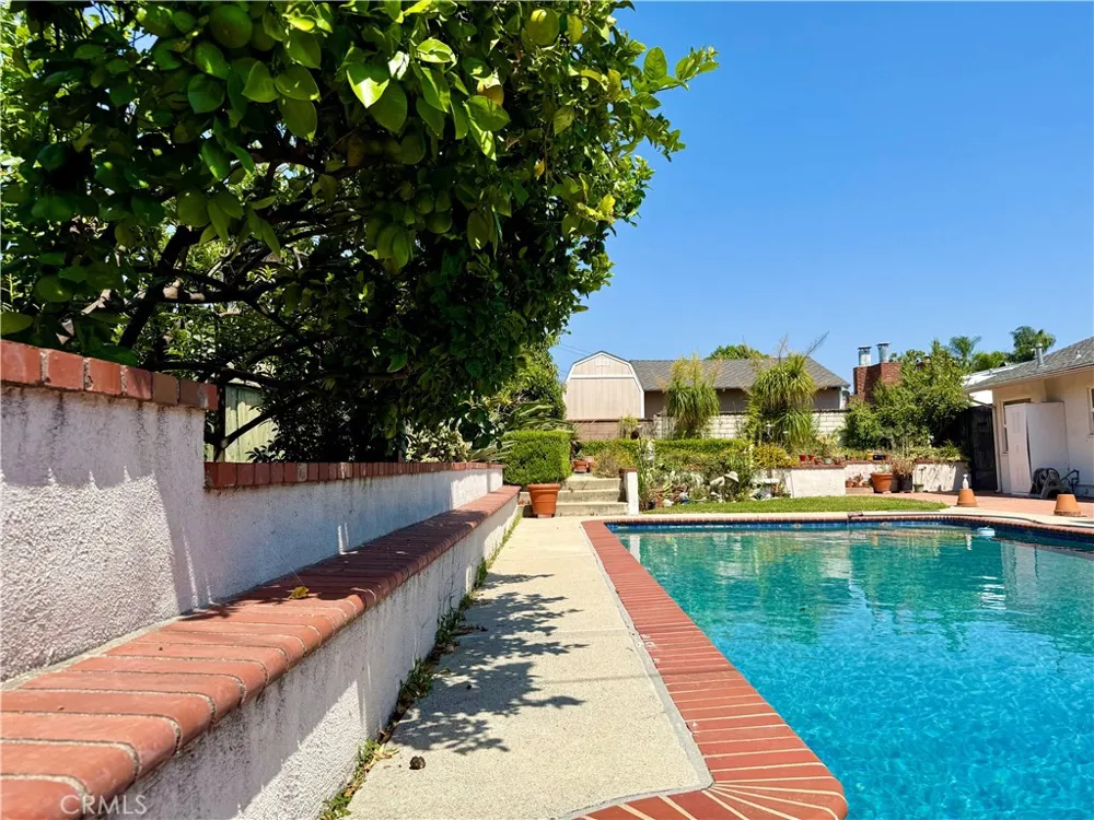 543 E Comstock Glendora, CA 91741