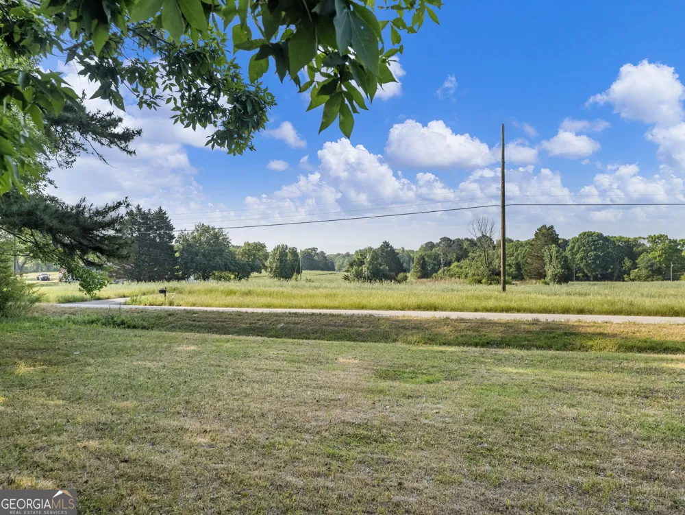 8490 Belton Bridge RD Lula, GA 30554