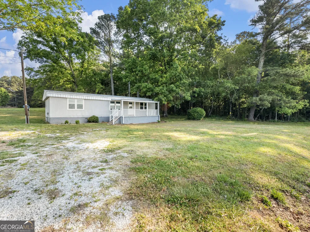 8490 Belton Bridge RD Lula, GA 30554