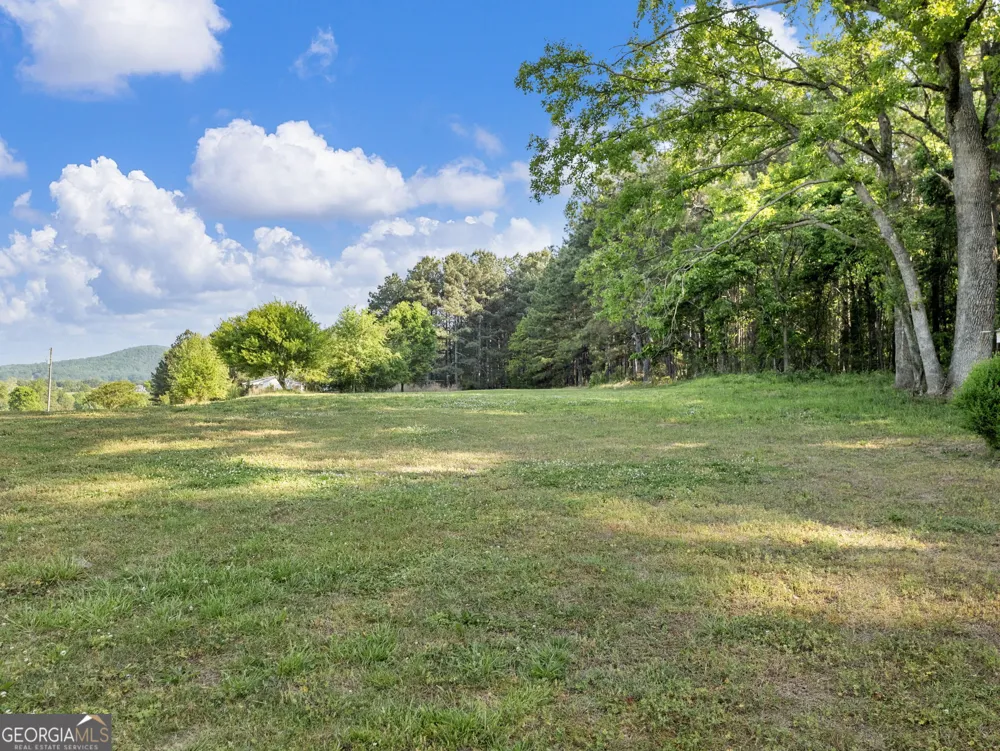 8490 Belton Bridge RD Lula, GA 30554