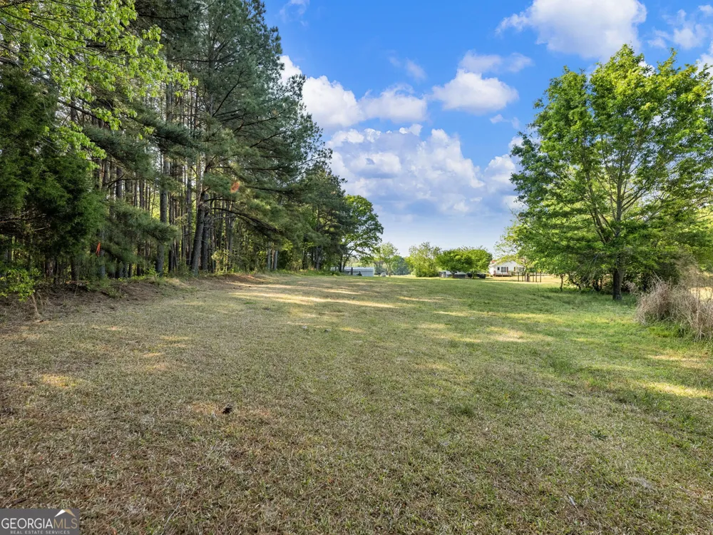 8490 Belton Bridge RD Lula, GA 30554