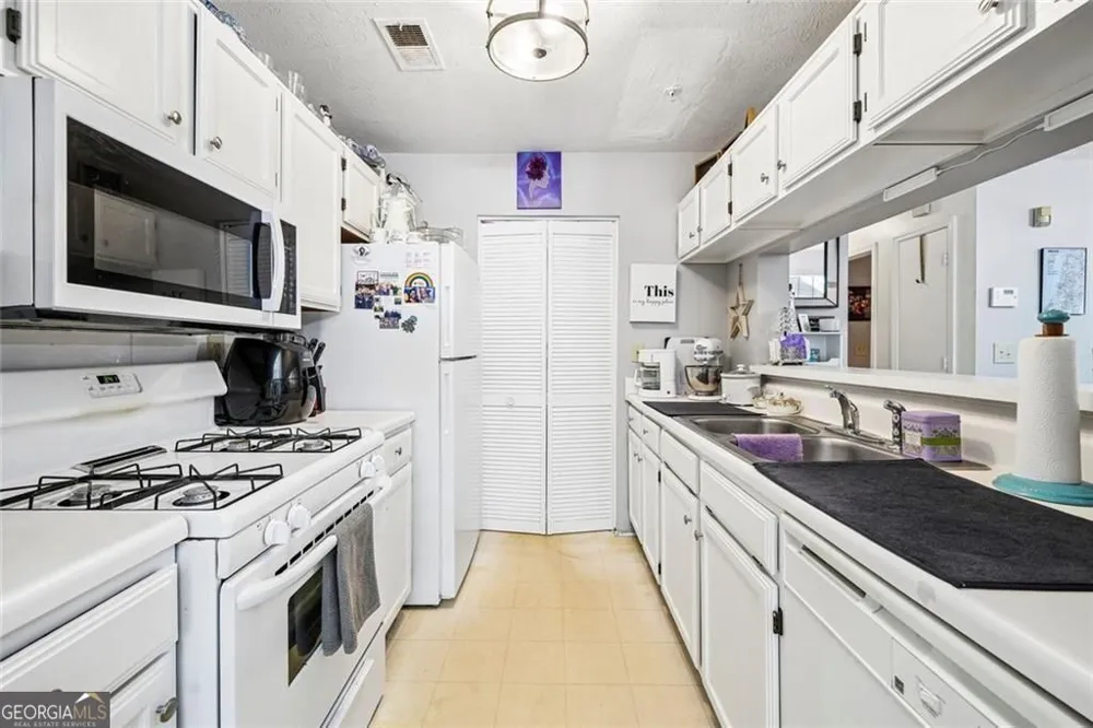 4358 Timberlake Stone Mountain, GA 30083