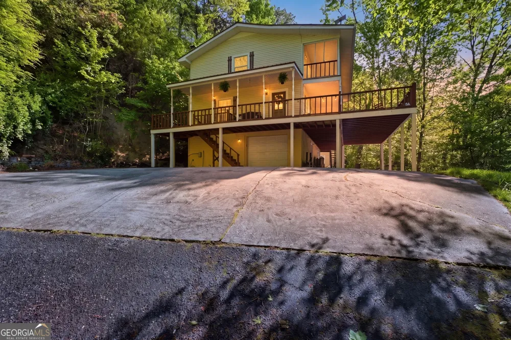 325 Kitchins LN Clayton, GA 30525