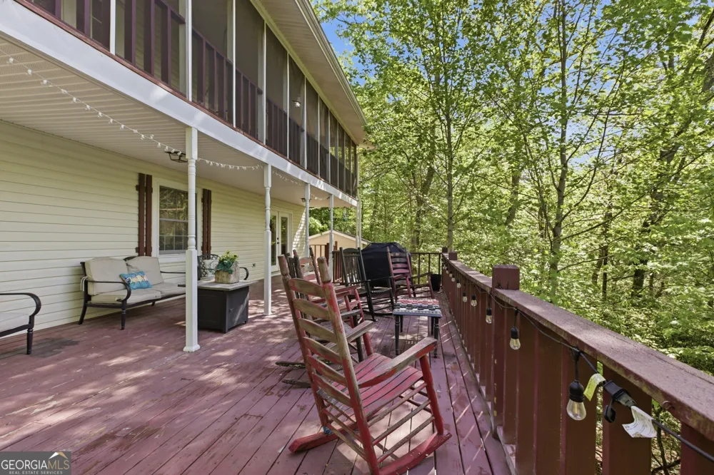325 Kitchins LN Clayton, GA 30525