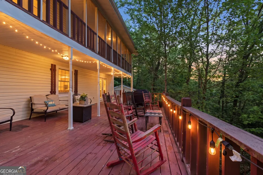325 Kitchins LN Clayton, GA 30525