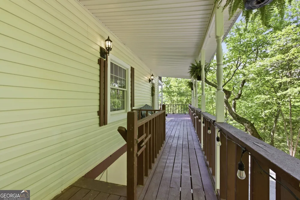 325 Kitchins LN Clayton, GA 30525