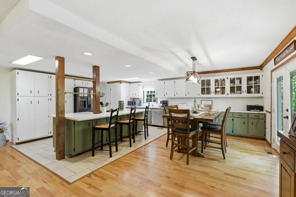 325 Kitchins LN Clayton, GA 30525