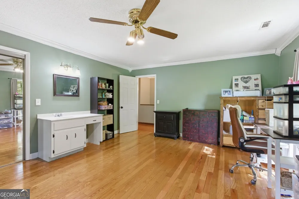 325 Kitchins LN Clayton, GA 30525