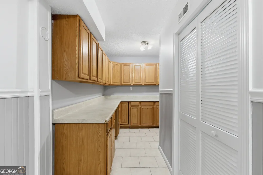 325 Kitchins LN Clayton, GA 30525