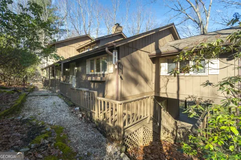 722 Woodbrier