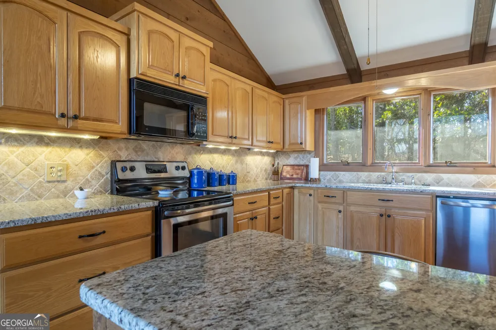 722 Woodbrier Sautee Nacoochee, GA 30571