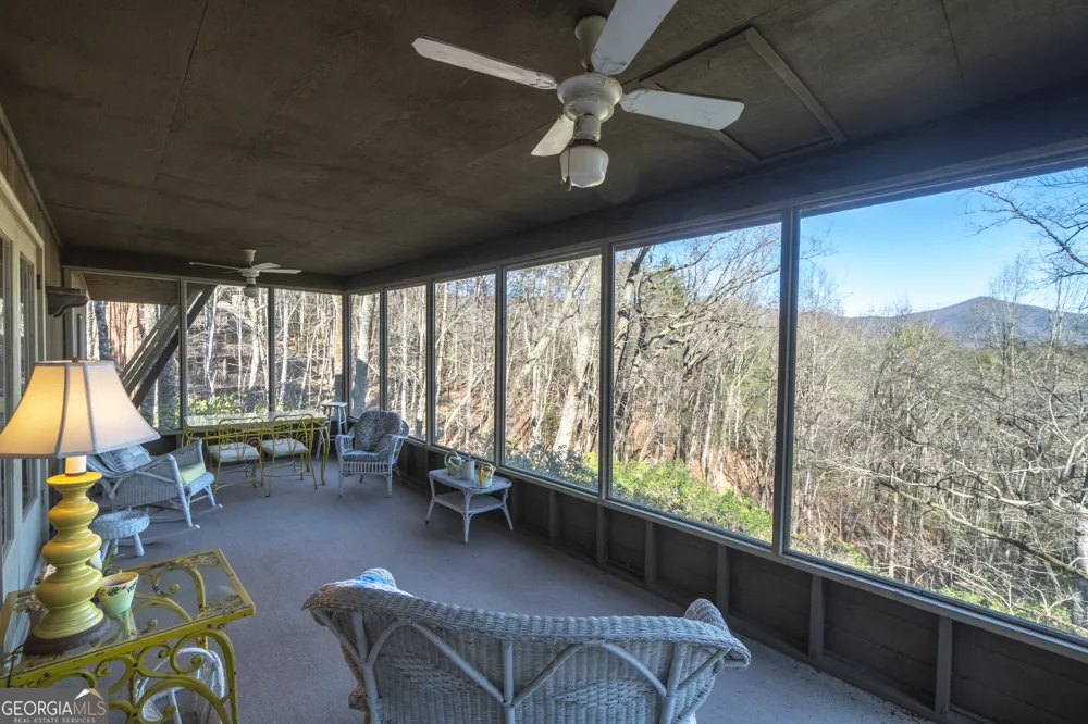 722 Woodbrier Sautee Nacoochee, GA 30571
